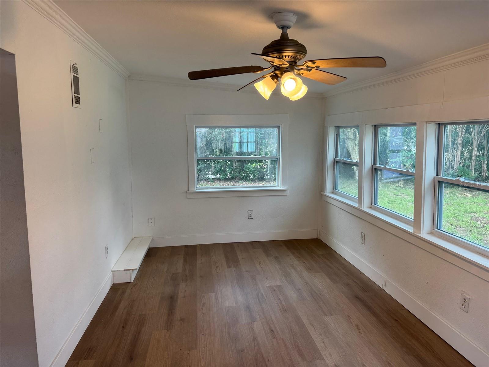 TOWN ACRES 25 - Residential