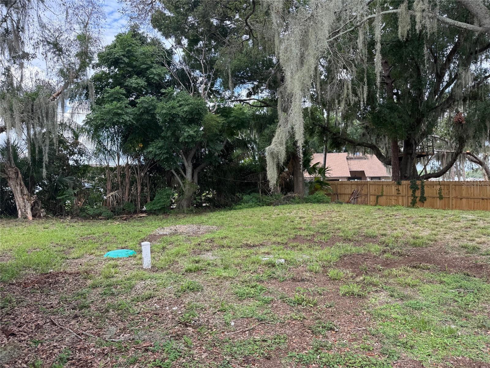 TOWN ACRES 25 - Residential