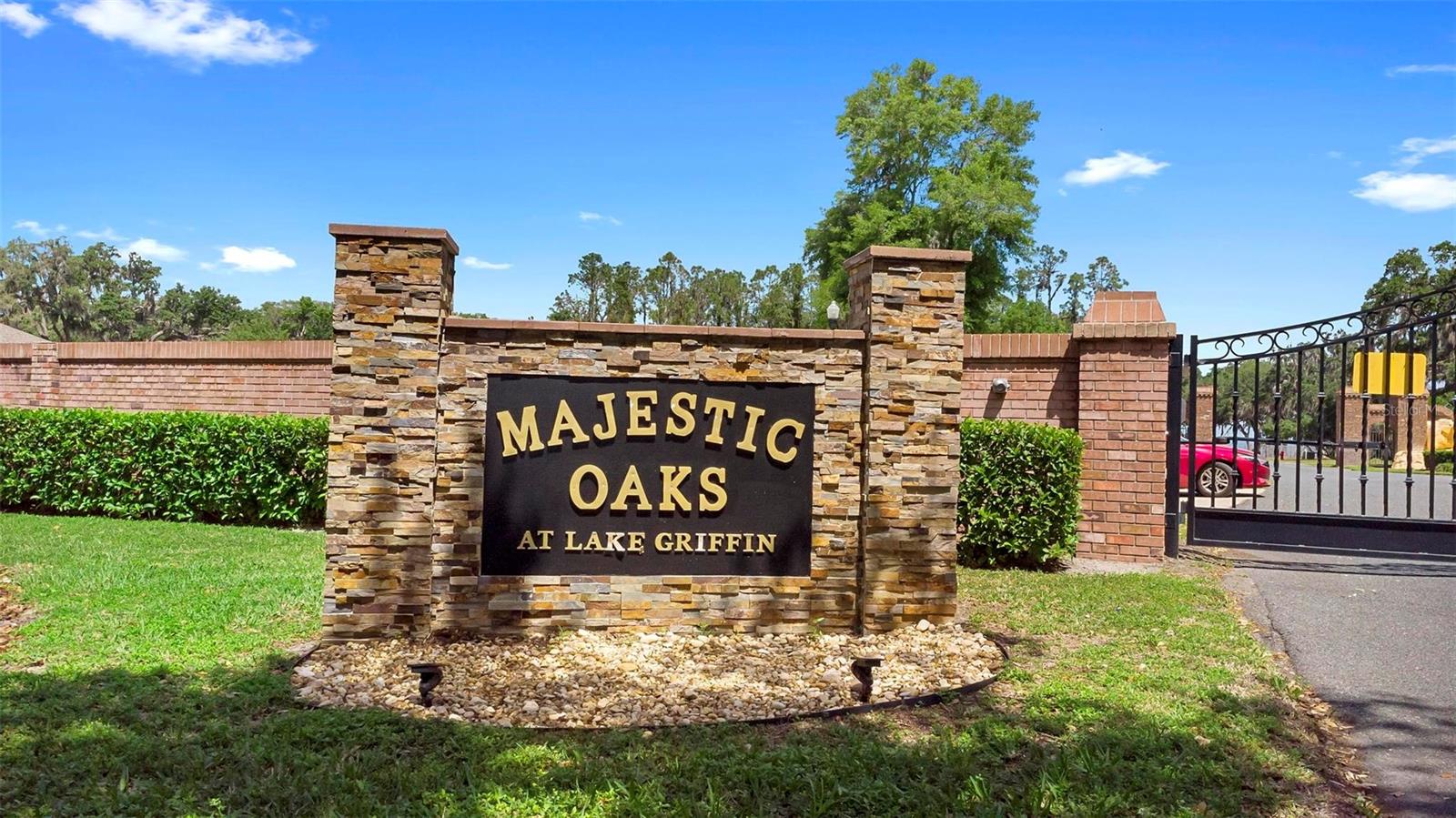LEESBURG MAJESTIC OAKS LANDING - Land