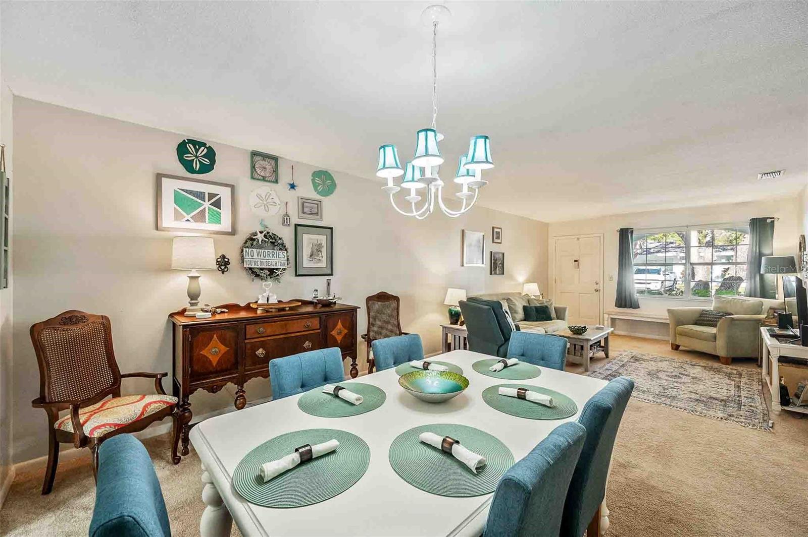 TWIN OAKS APTS - Residential