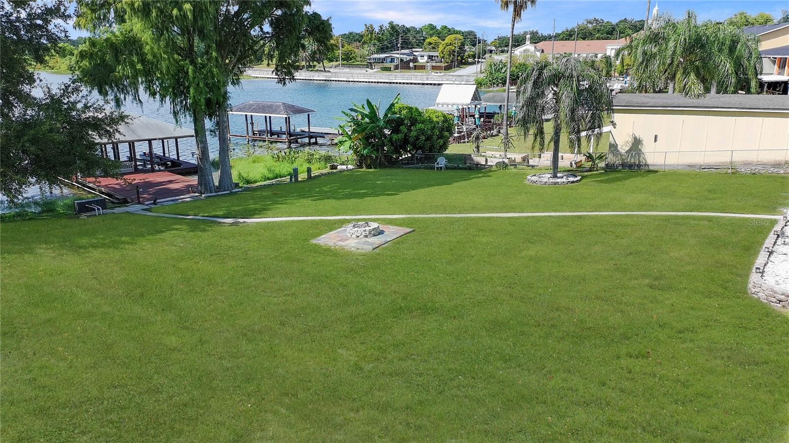ELOISE WOODS LAKE ROY UNIT - Residential Lease