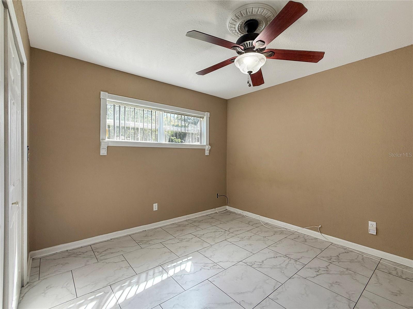ELOISE WOODS LAKE ROY UNIT - Residential Lease
