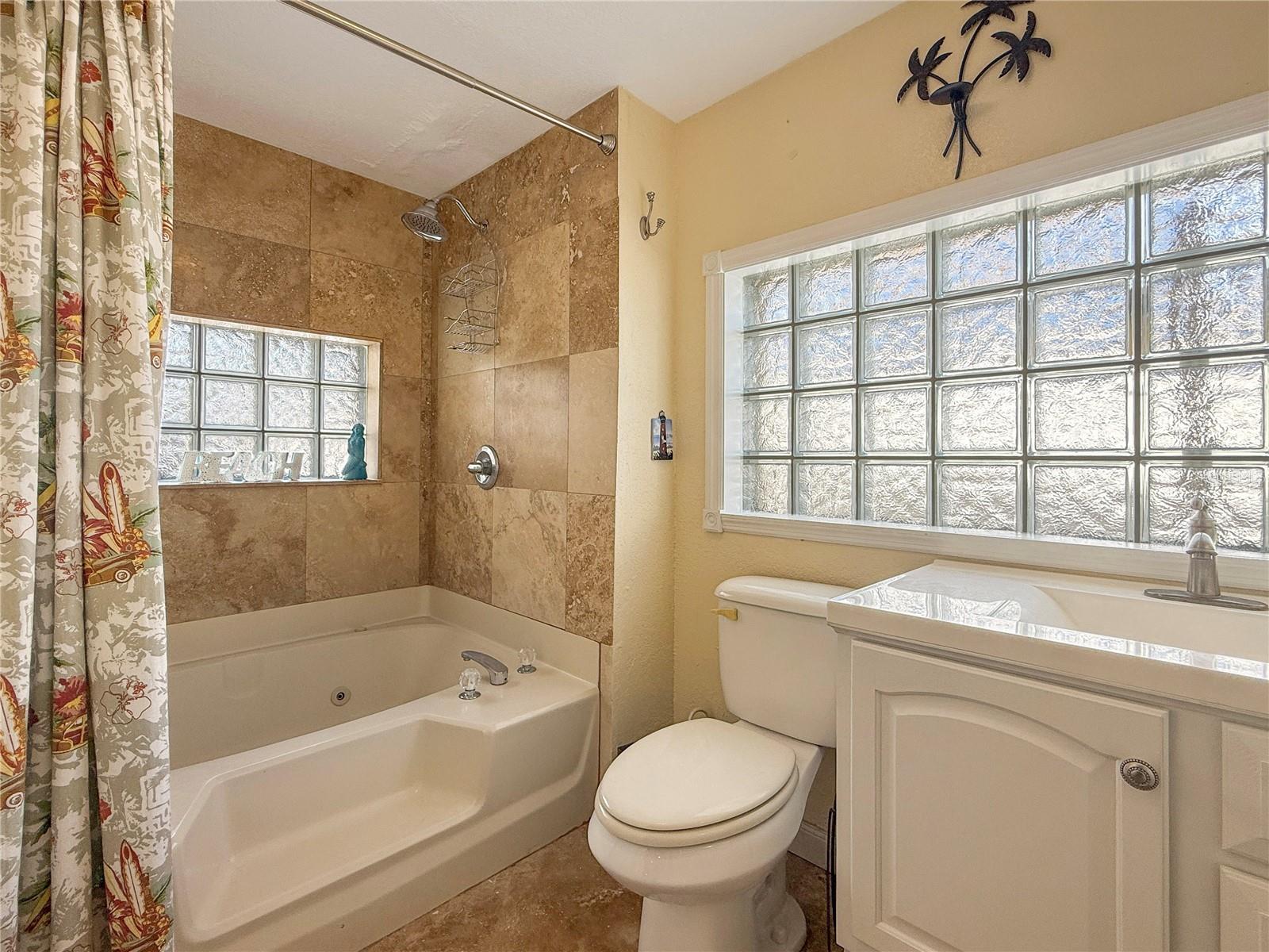 ELOISE WOODS LAKE ROY UNIT - Residential Lease