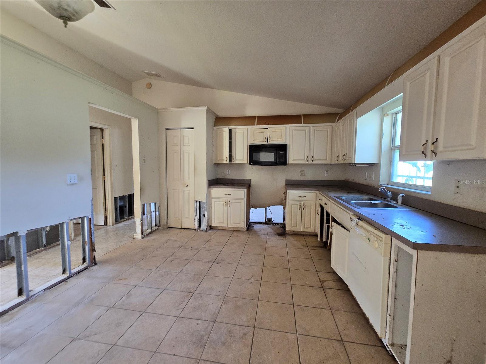 MARION OAKS UN 03 - Residential