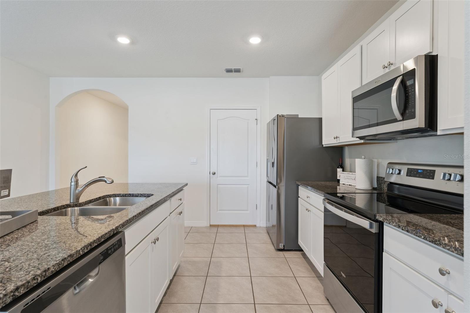 BRIDLE PATH - Residential