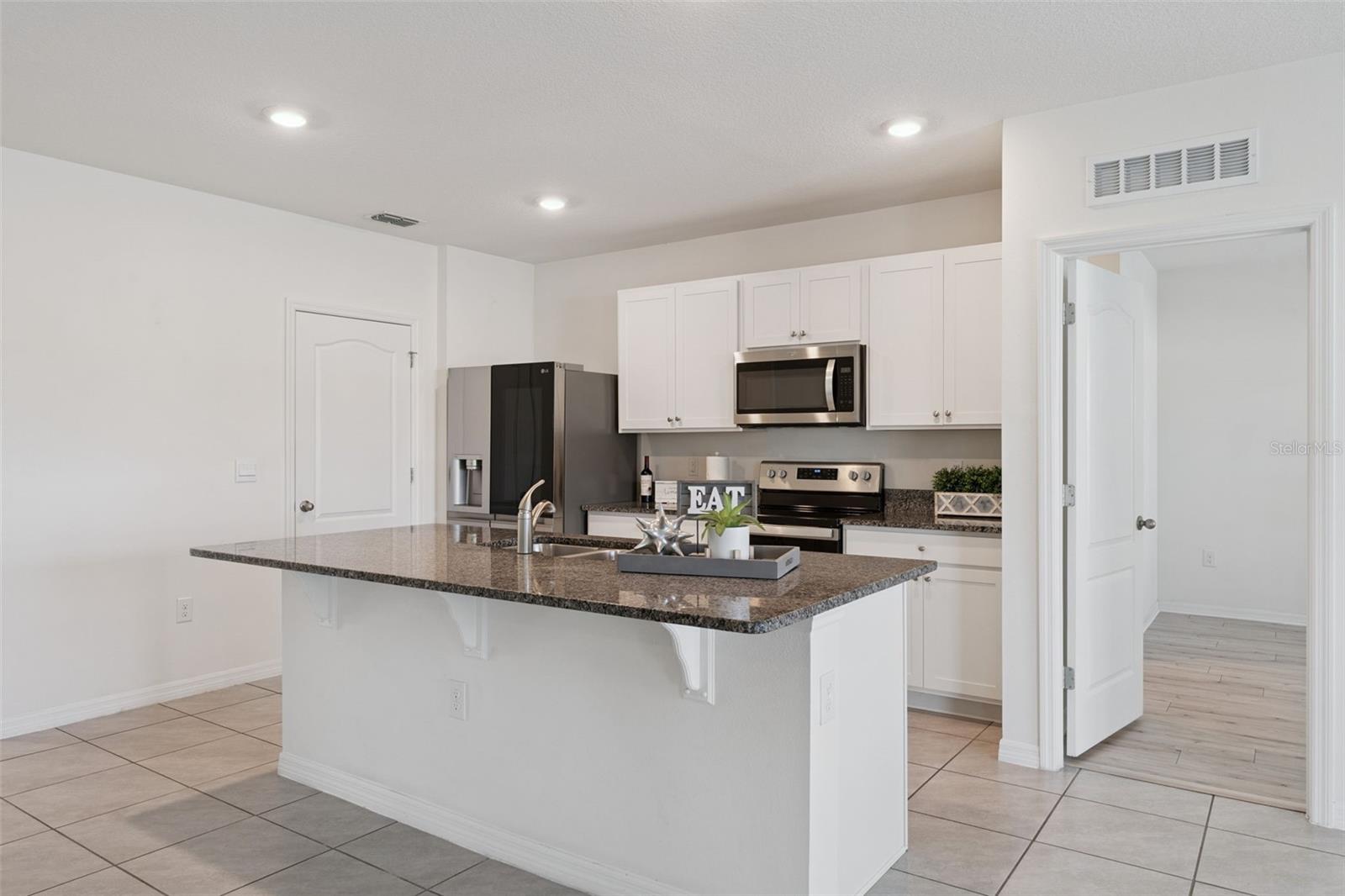 BRIDLE PATH - Residential