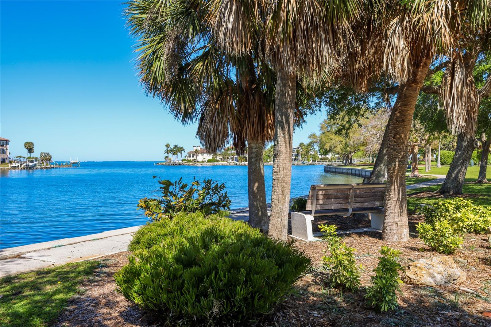 SAPPHIRE SHORES RESUB - Residential