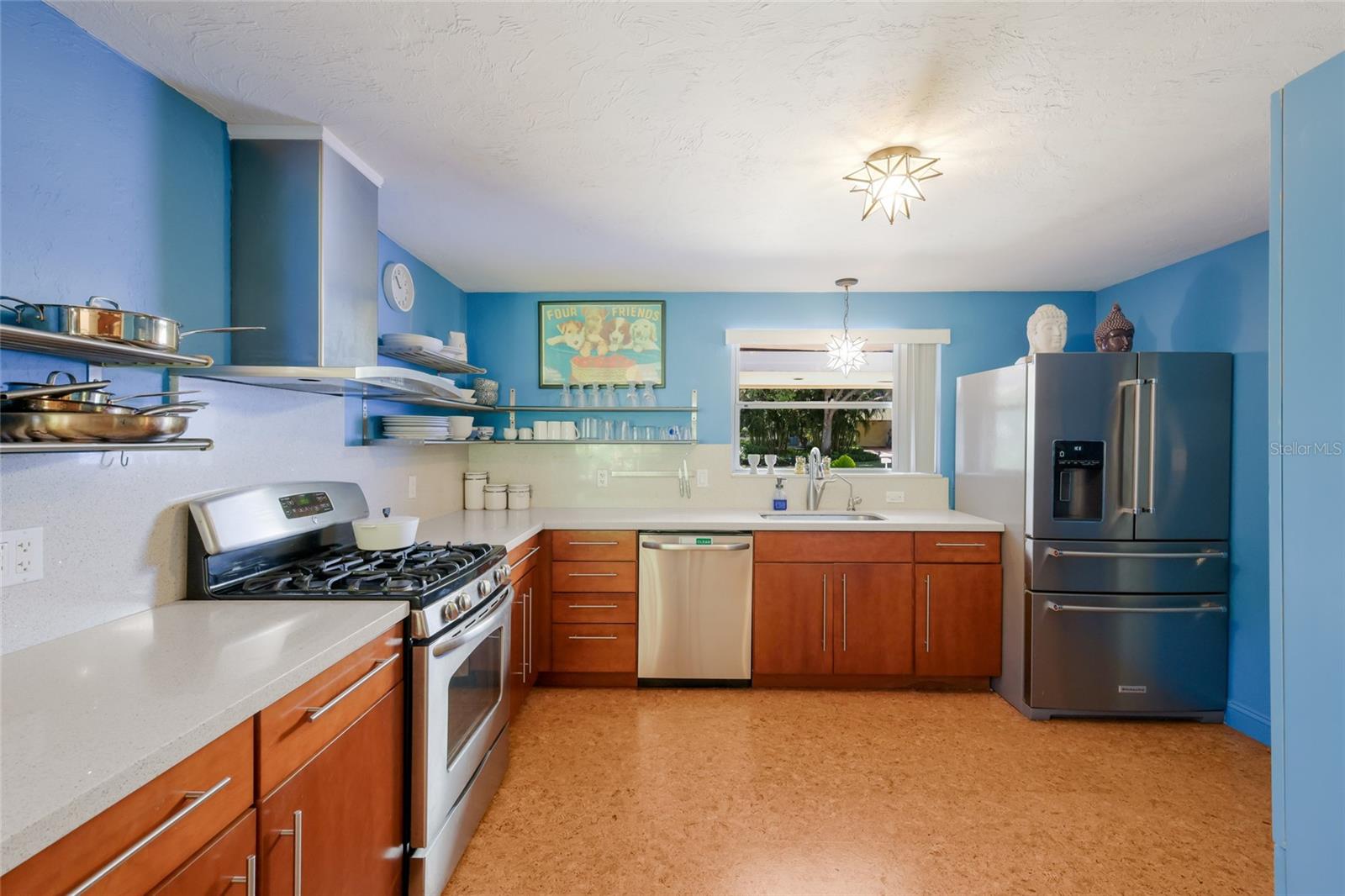 SAPPHIRE SHORES RESUB - Residential