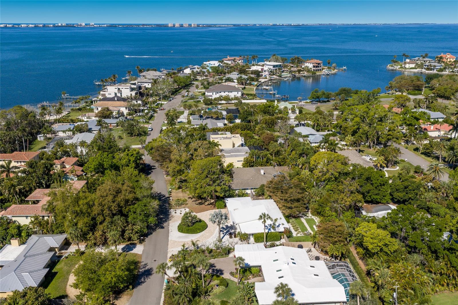 SAPPHIRE SHORES RESUB - Residential