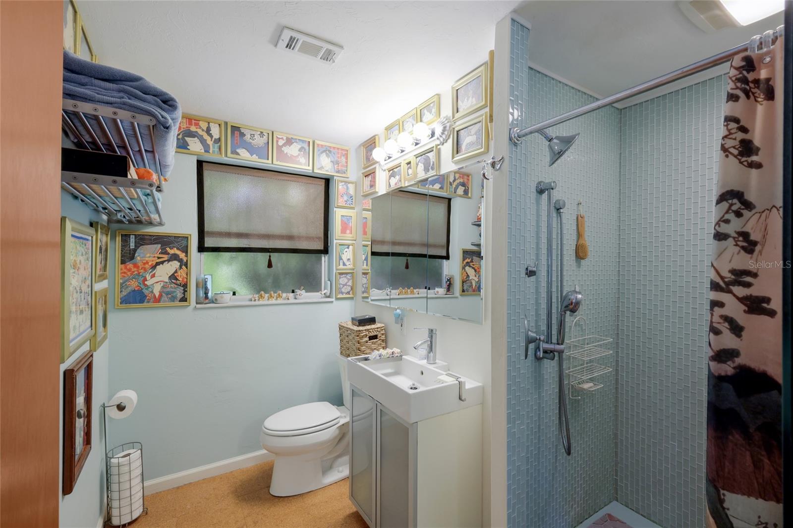 SAPPHIRE SHORES RESUB - Residential