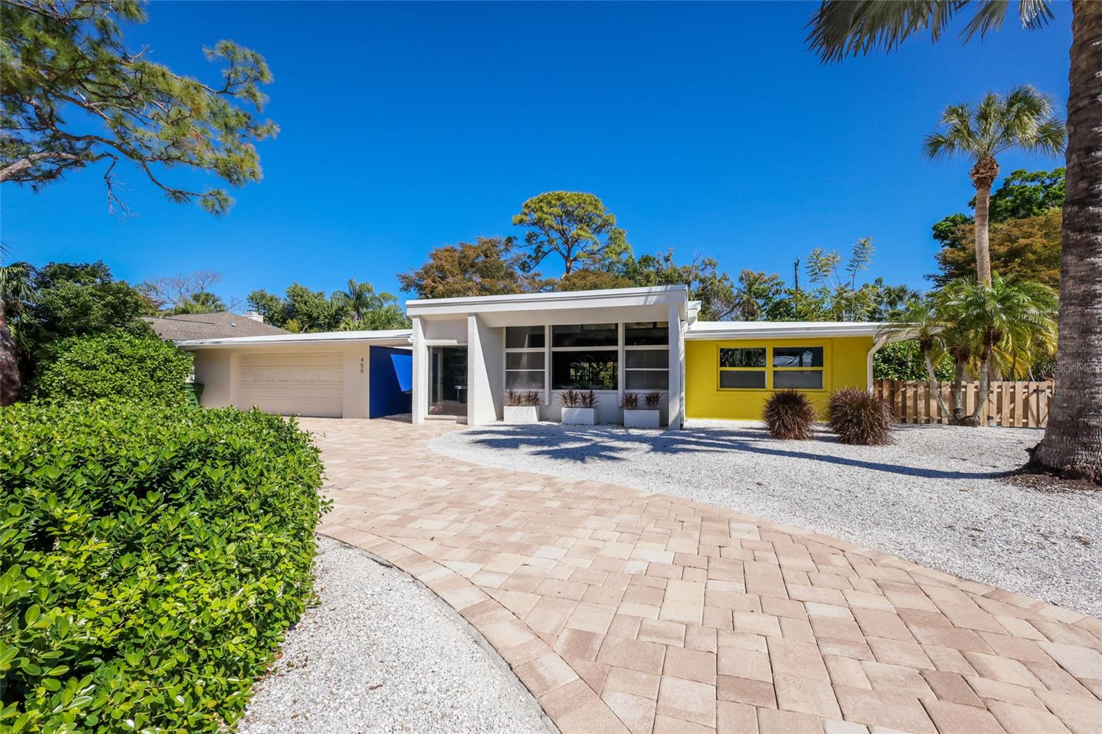 SAPPHIRE SHORES RESUB - Residential