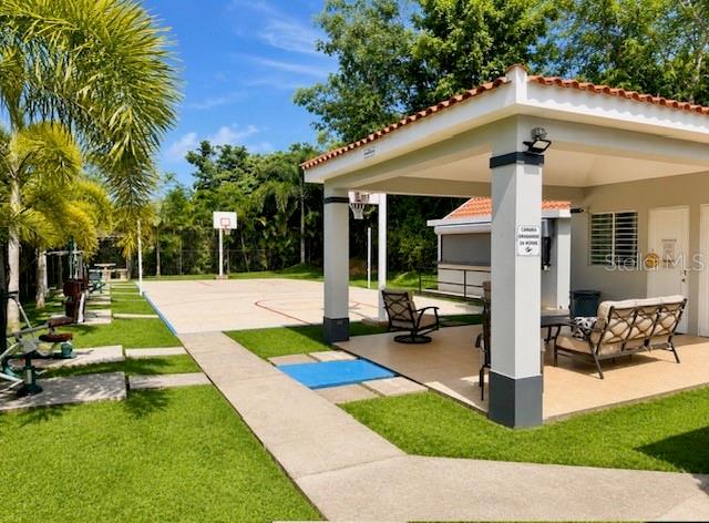 RIVER EDGE HILLS - Residential