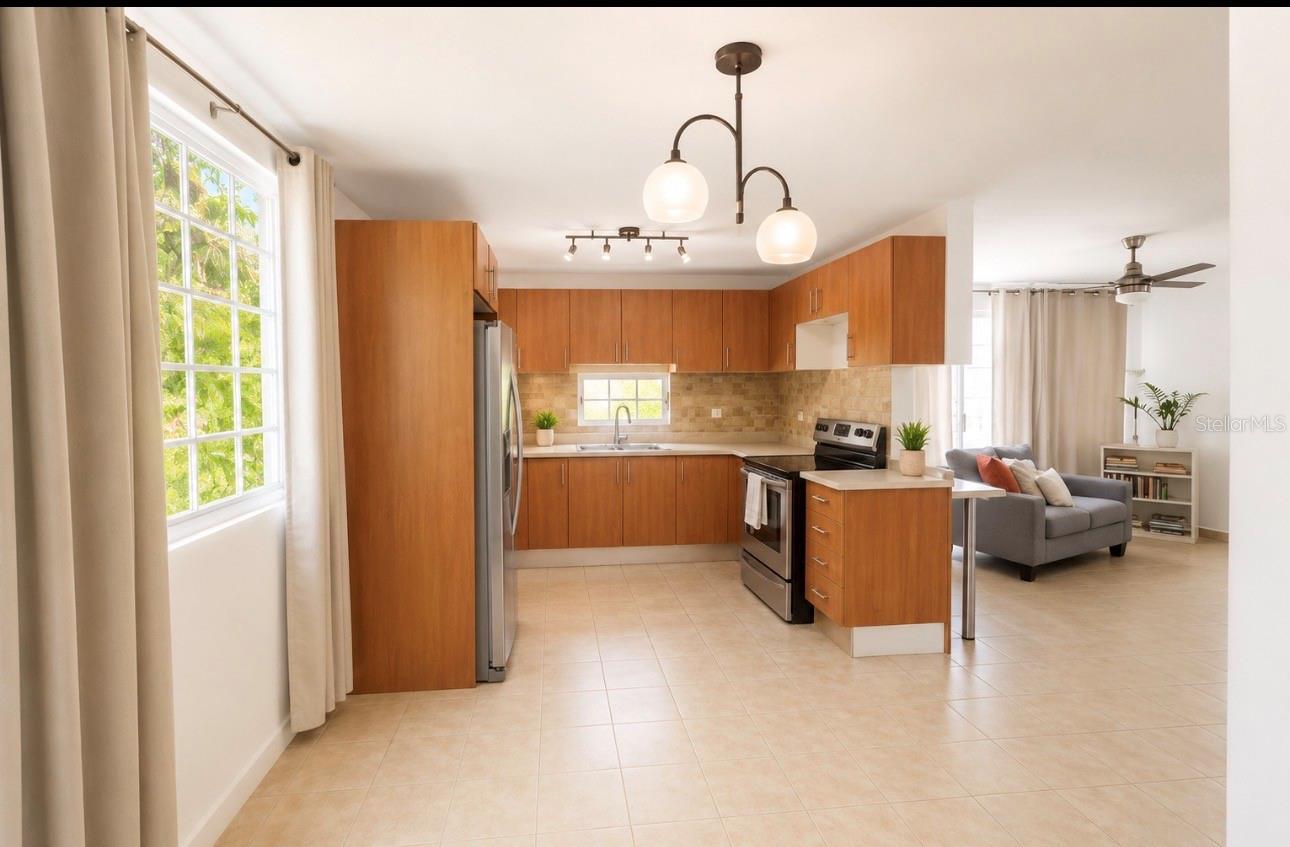 RIVER EDGE HILLS - Residential