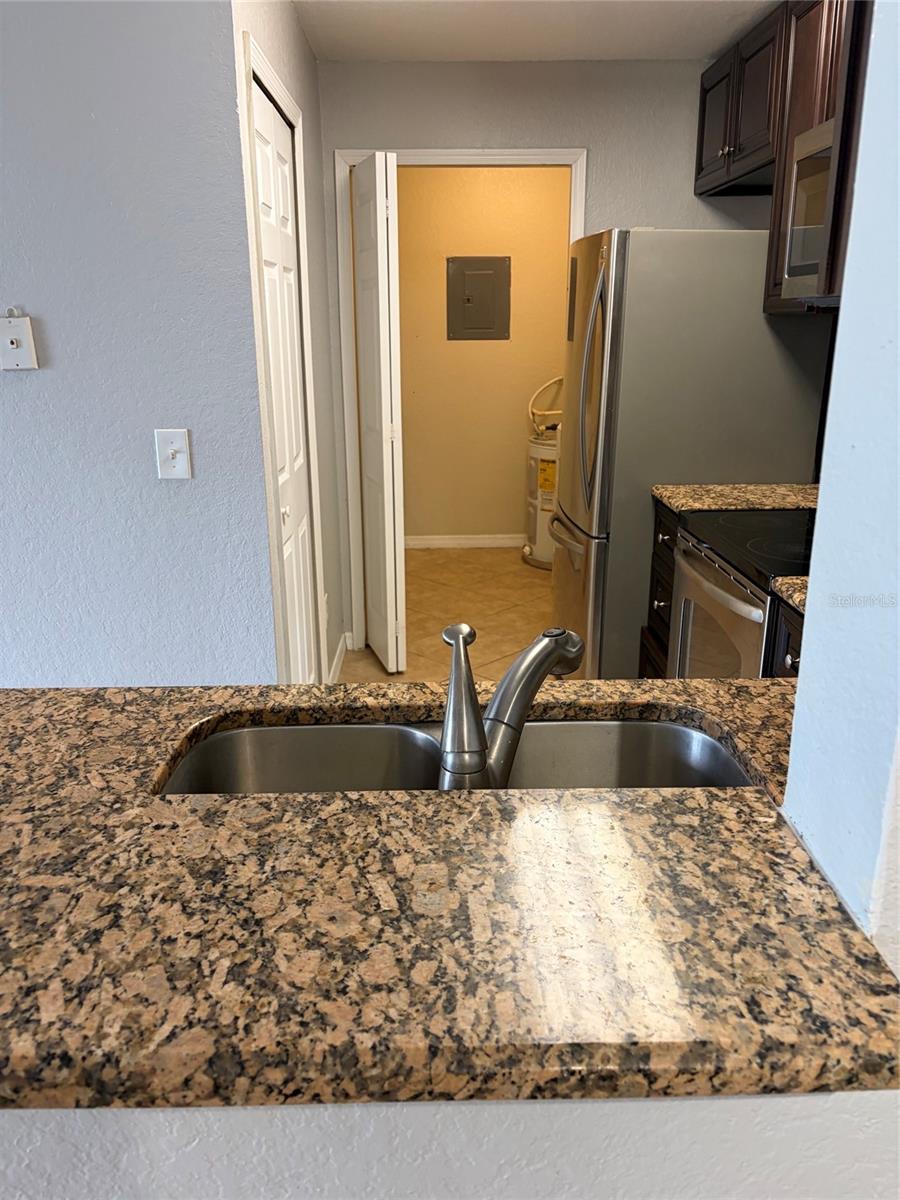 SANDLAKE PRIVATE RESIDENCES - Residential