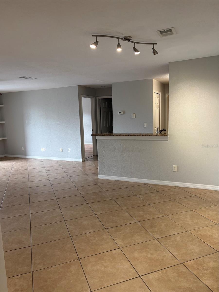 SANDLAKE PRIVATE RESIDENCES - Residential
