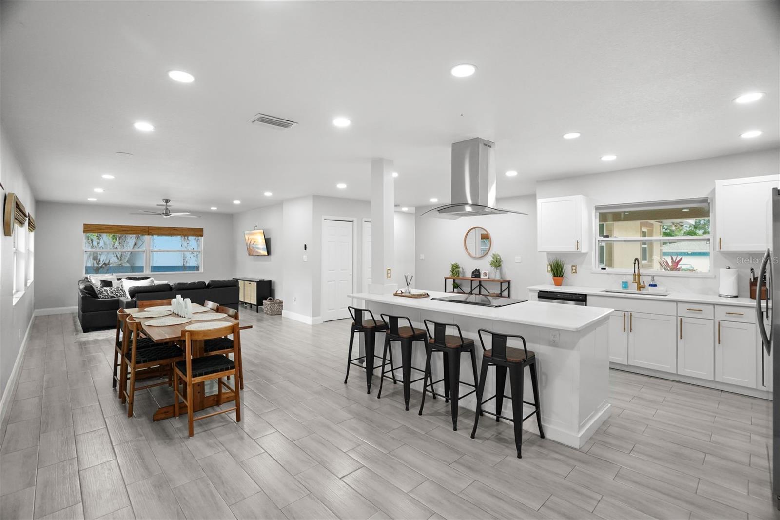 ROLLING HEIGHTS - Residential