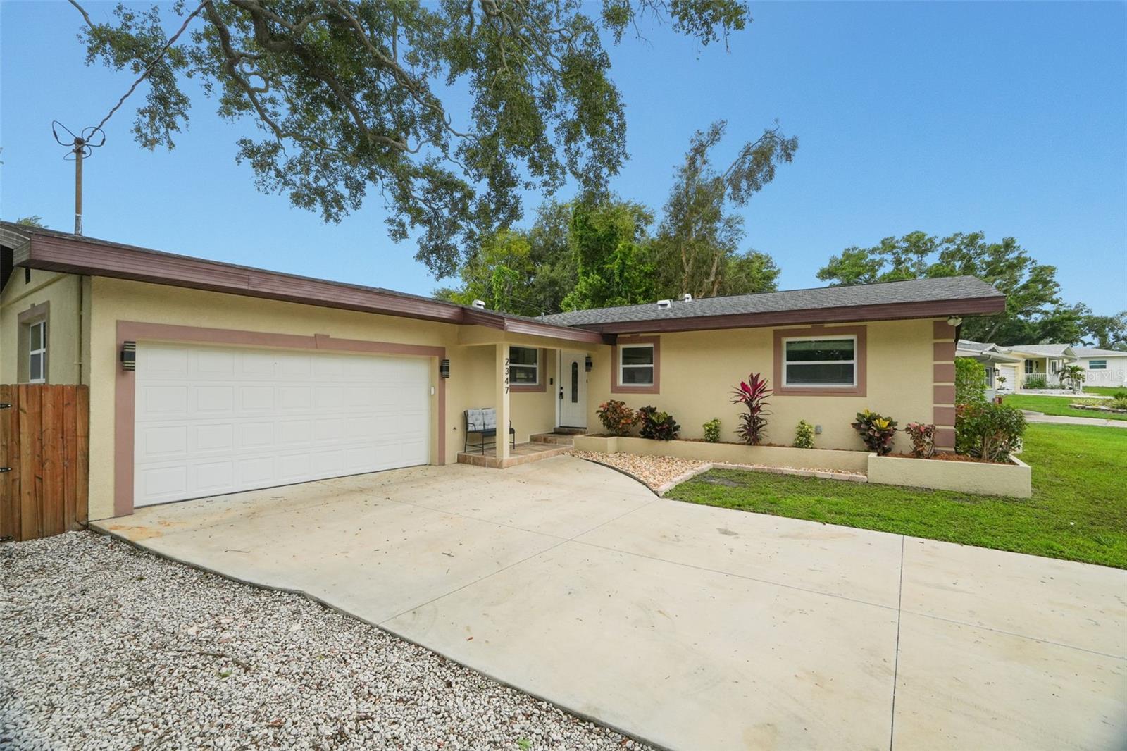 ROLLING HEIGHTS - Residential