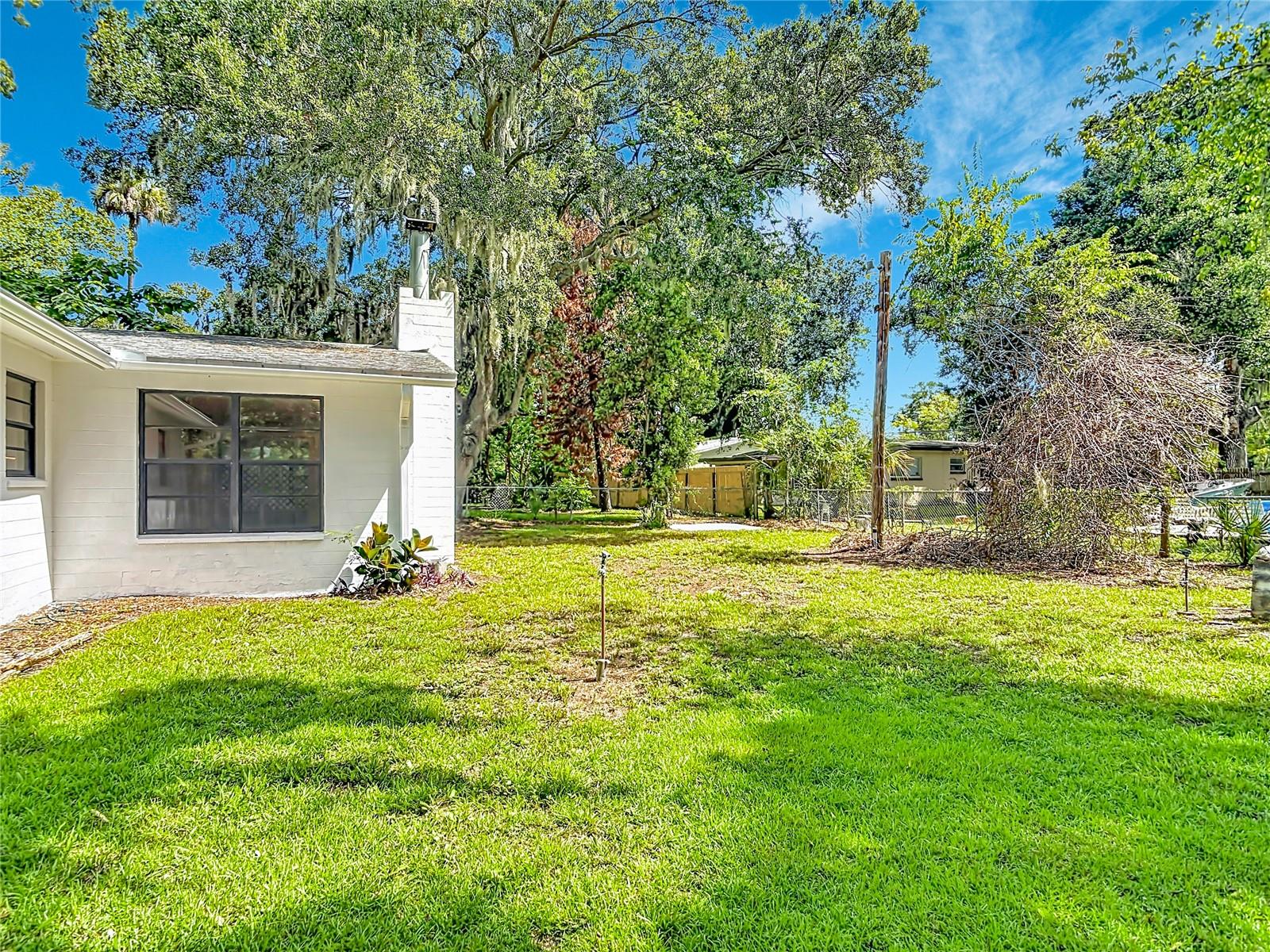 PALM GROVE - Residential