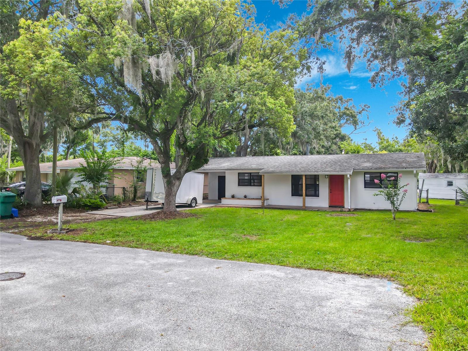 PALM GROVE - Residential
