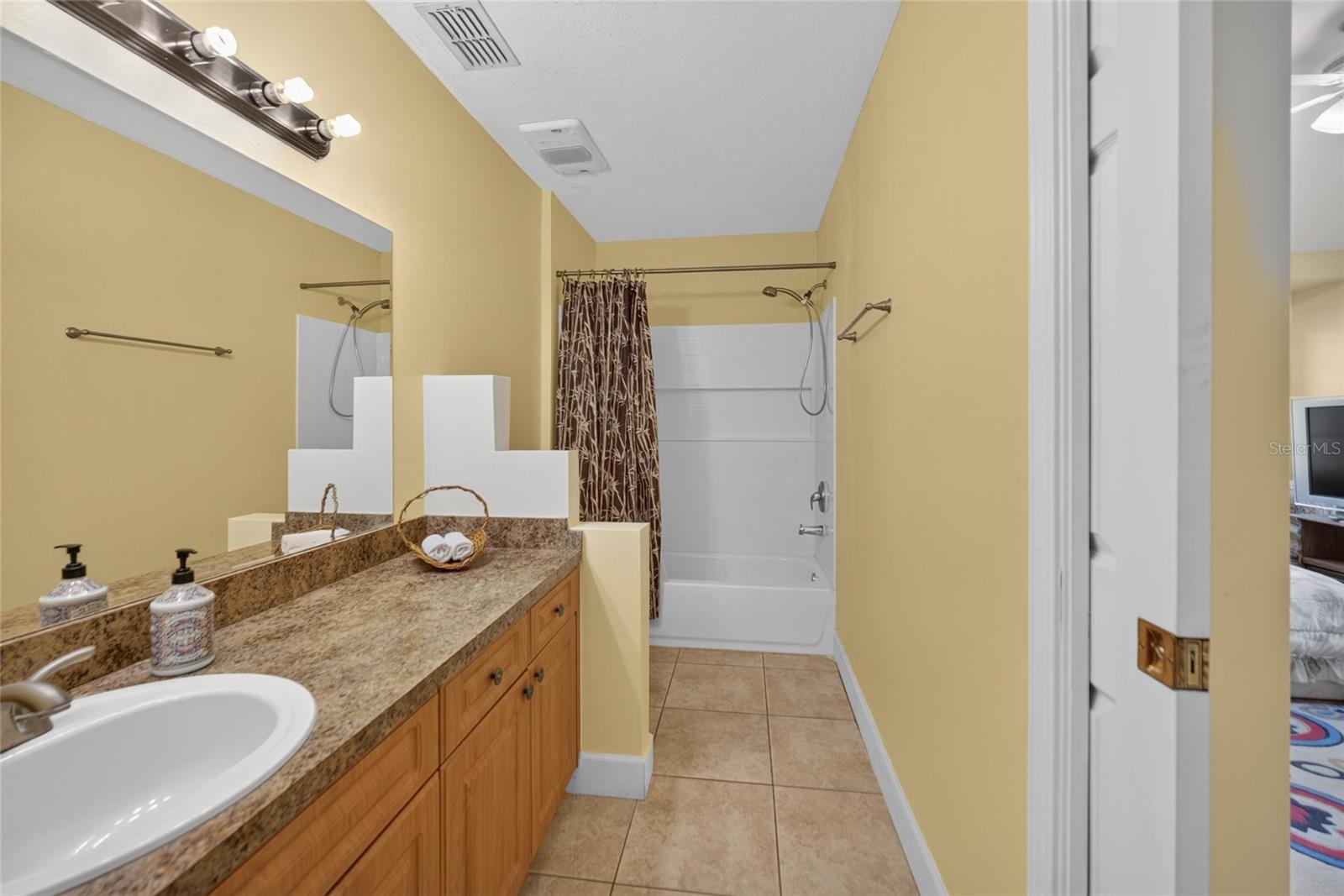 PAGE SUB - Residential Lease
