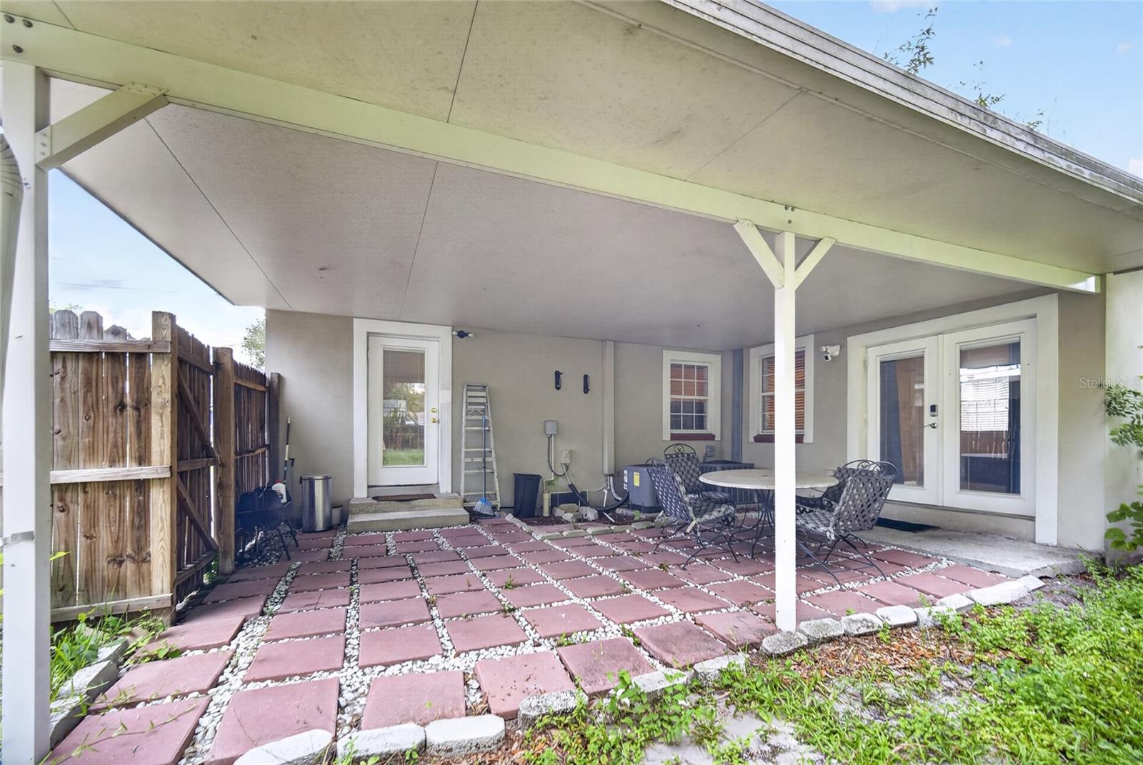 PAGE SUB - Residential Lease