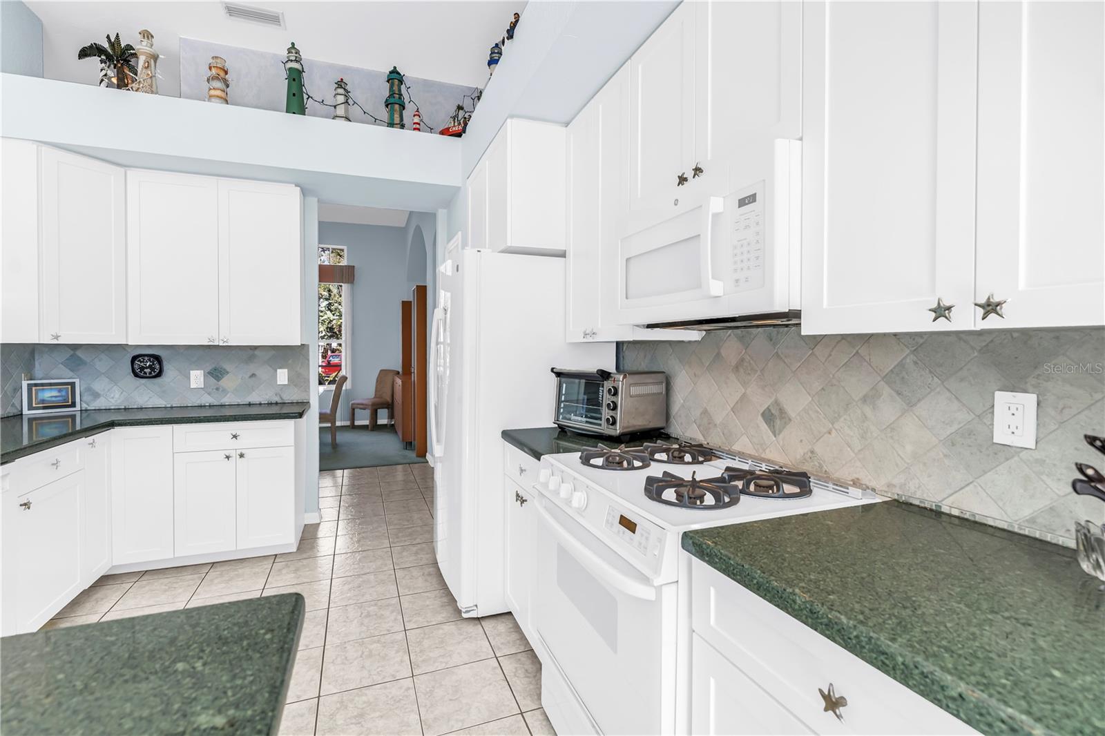 LAUREL OAK PARK - Residential