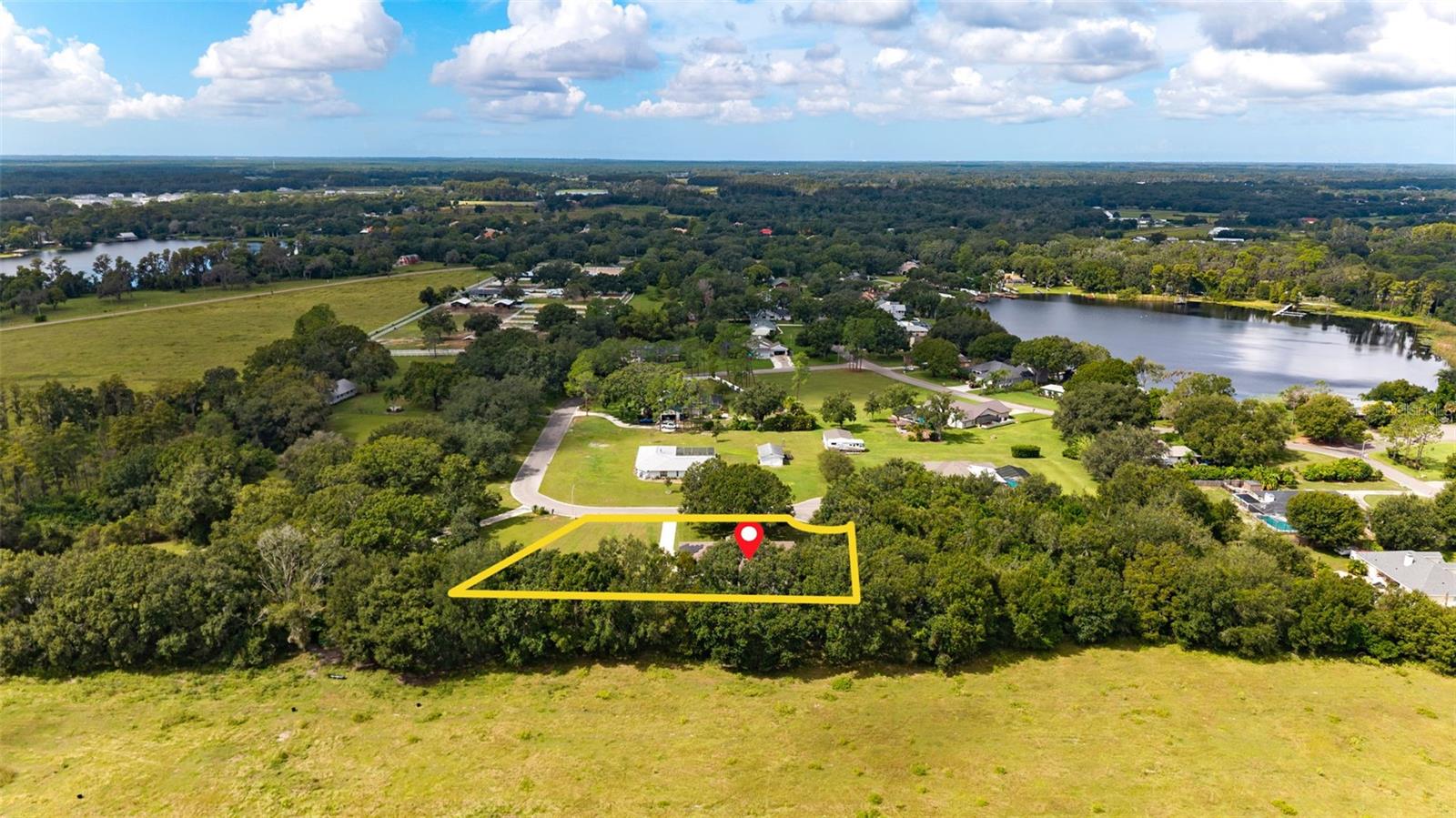 LAKESIDE GROVE ESTATES - Residential