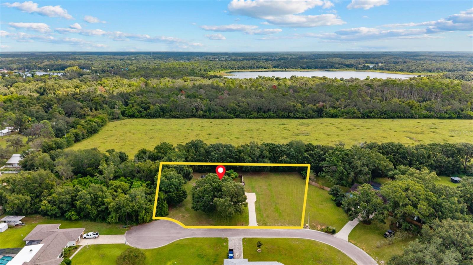 LAKESIDE GROVE ESTATES - Residential