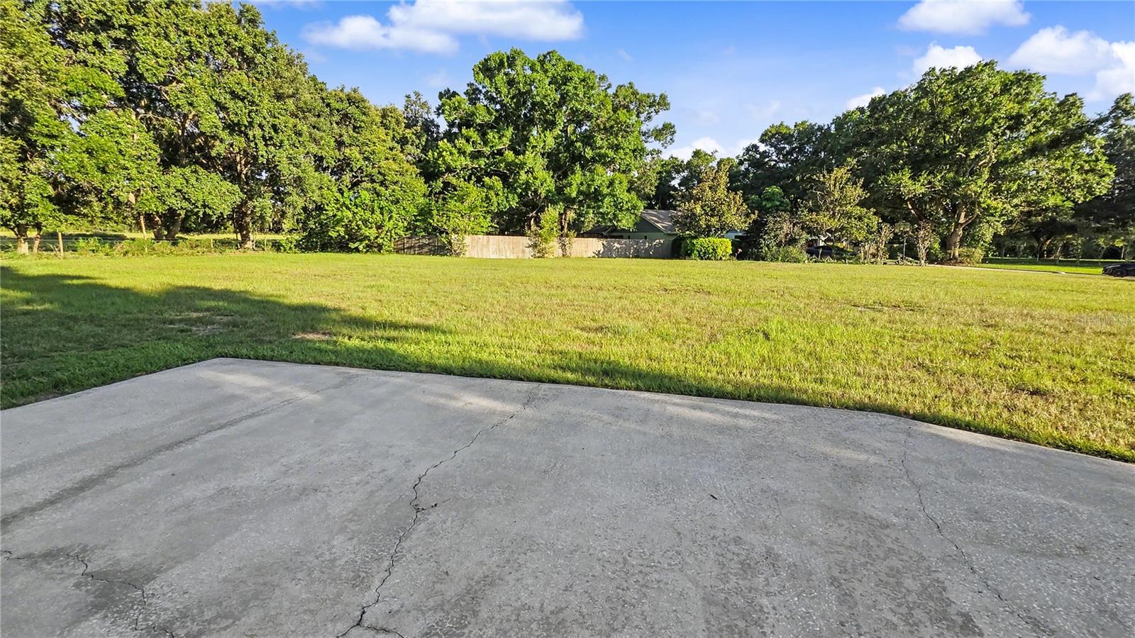 LAKESIDE GROVE ESTATES - Residential