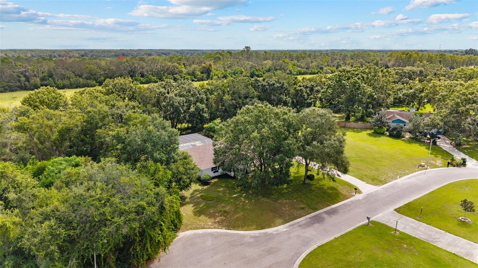 LAKESIDE GROVE ESTATES - Residential