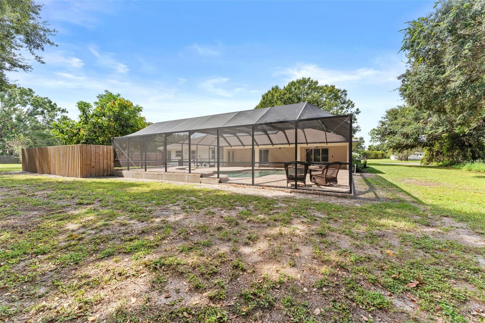 LAKESIDE GROVE ESTATES - Residential
