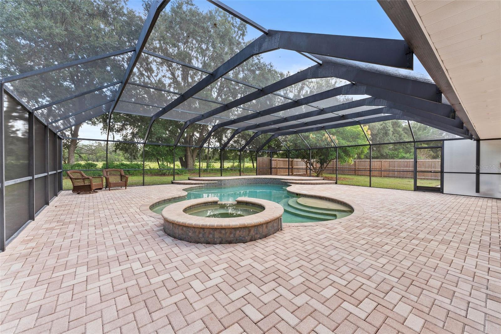 LAKESIDE GROVE ESTATES - Residential