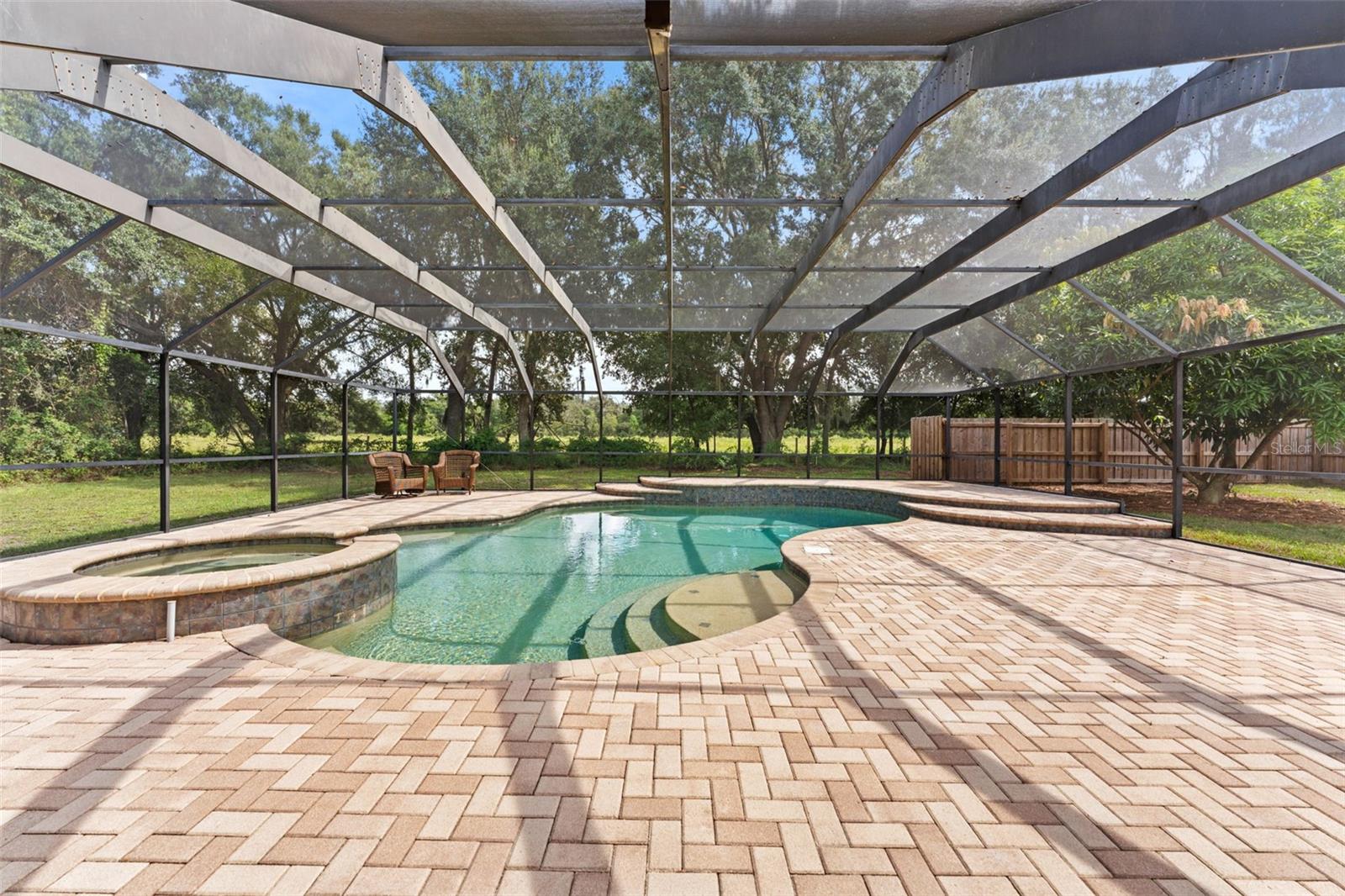 LAKESIDE GROVE ESTATES - Residential