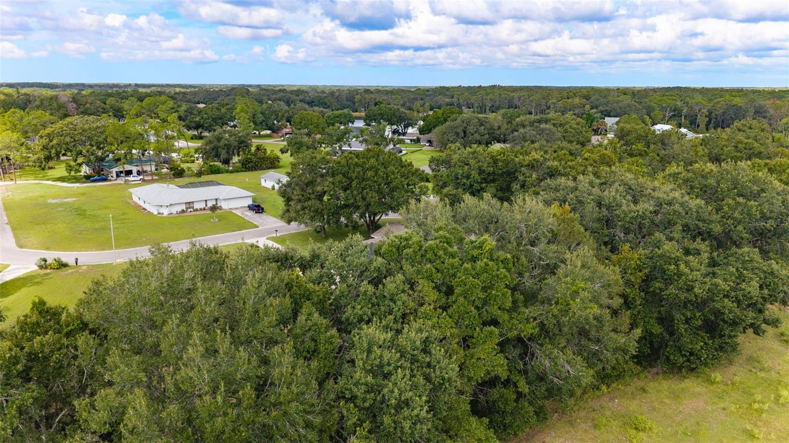 LAKESIDE GROVE ESTATES - Residential