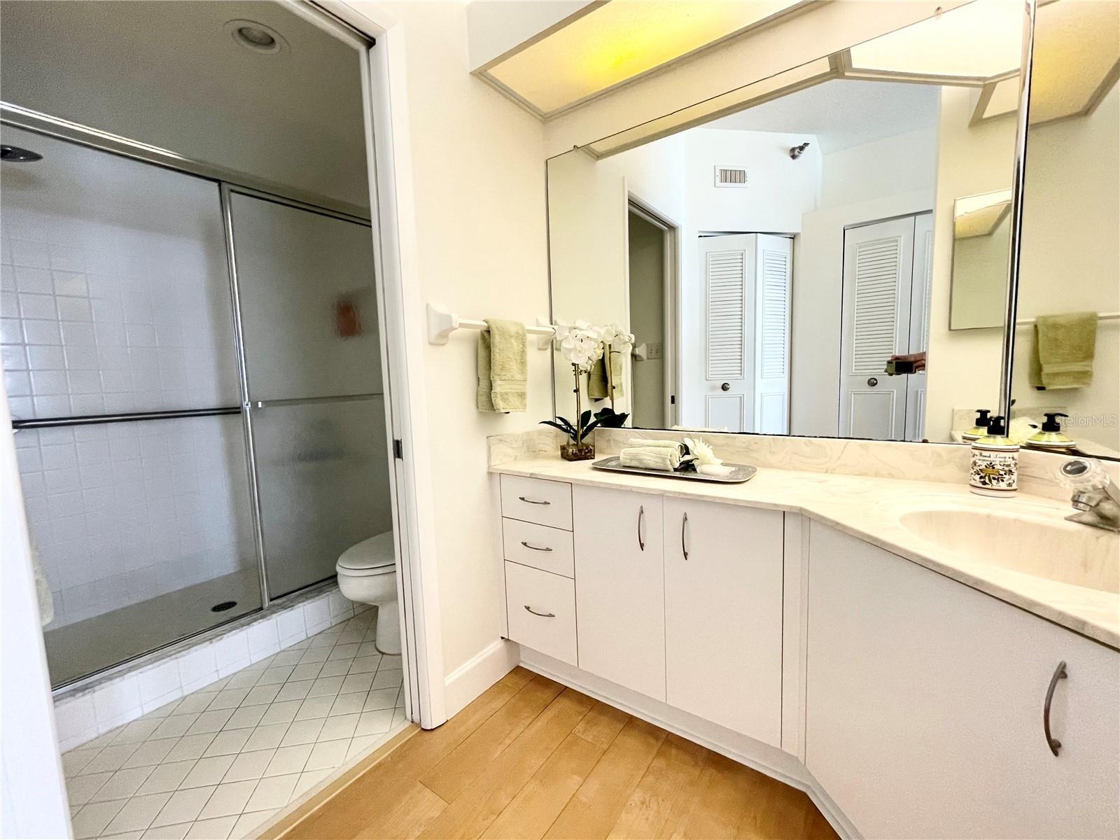 HARBOURSIDE CONDO - Residential