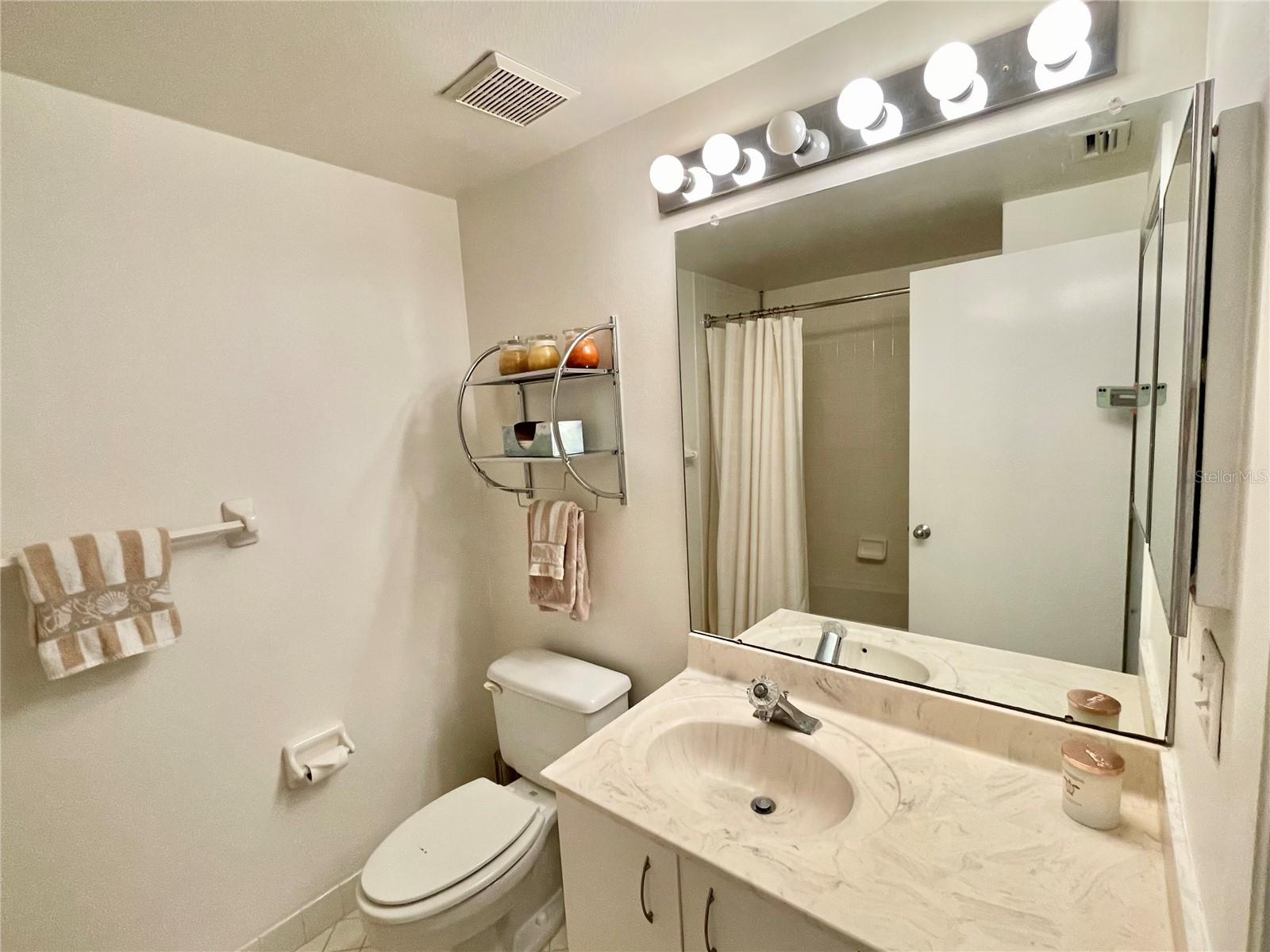 HARBOURSIDE CONDO - Residential