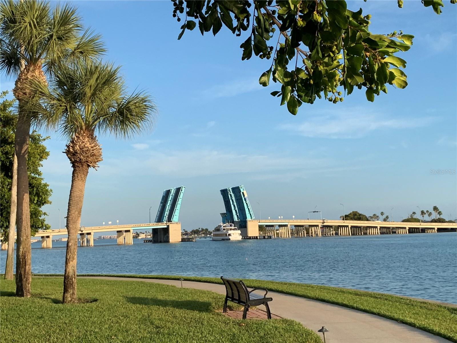 HARBOURSIDE CONDO - Residential