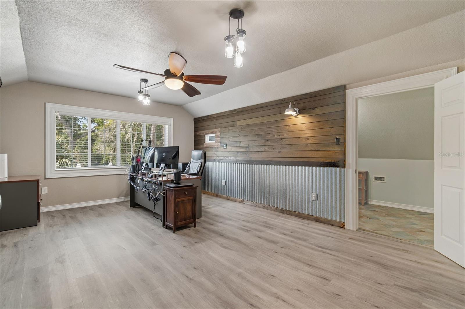 MANGO - Residential