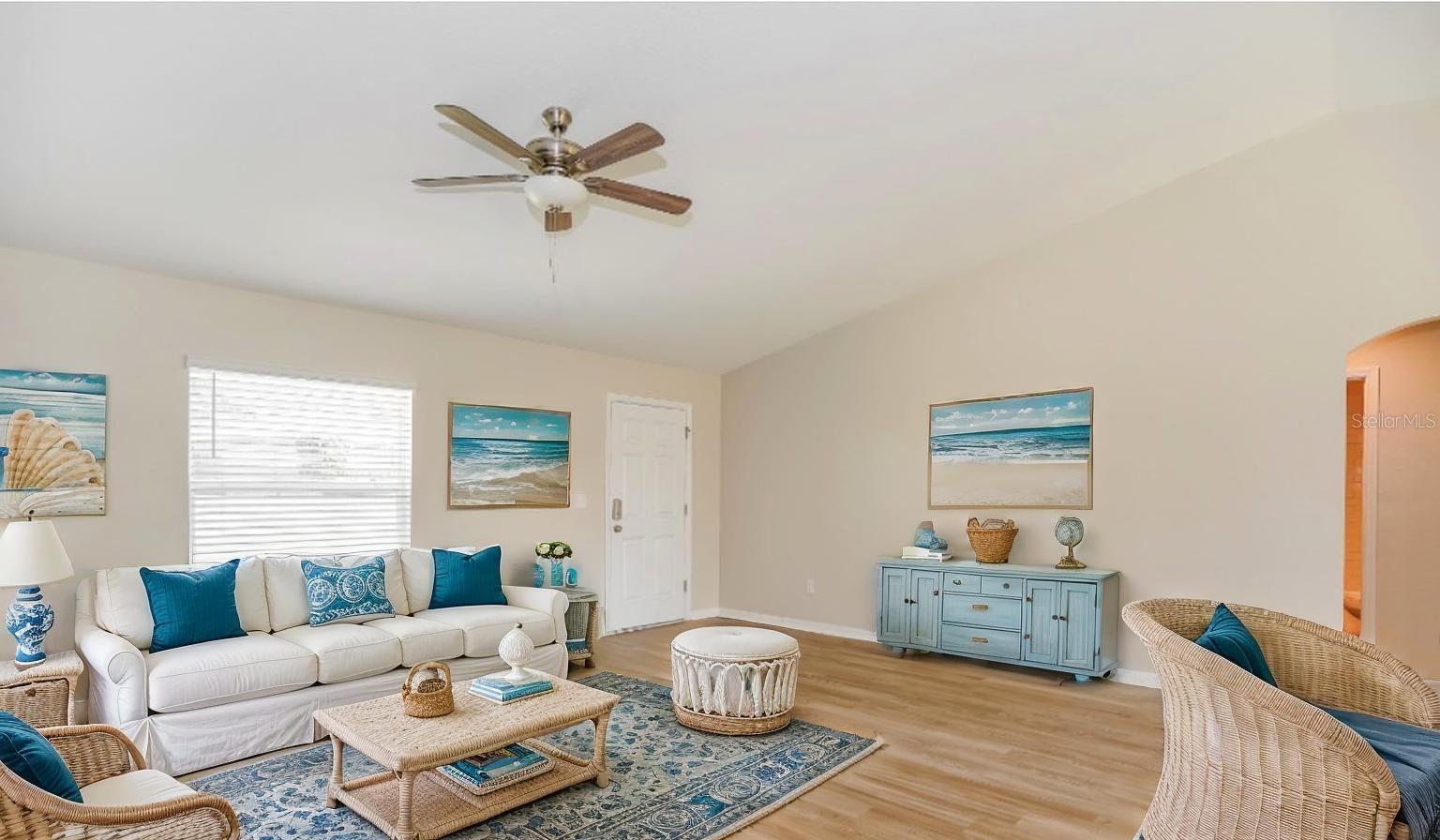 CITRUS SPGS UNIT 02 - Residential