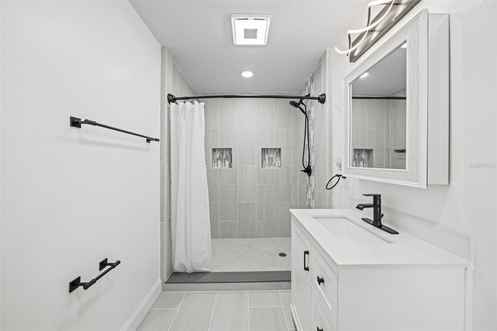 FLORIDANA BEACH 4TH ADD - Residential
