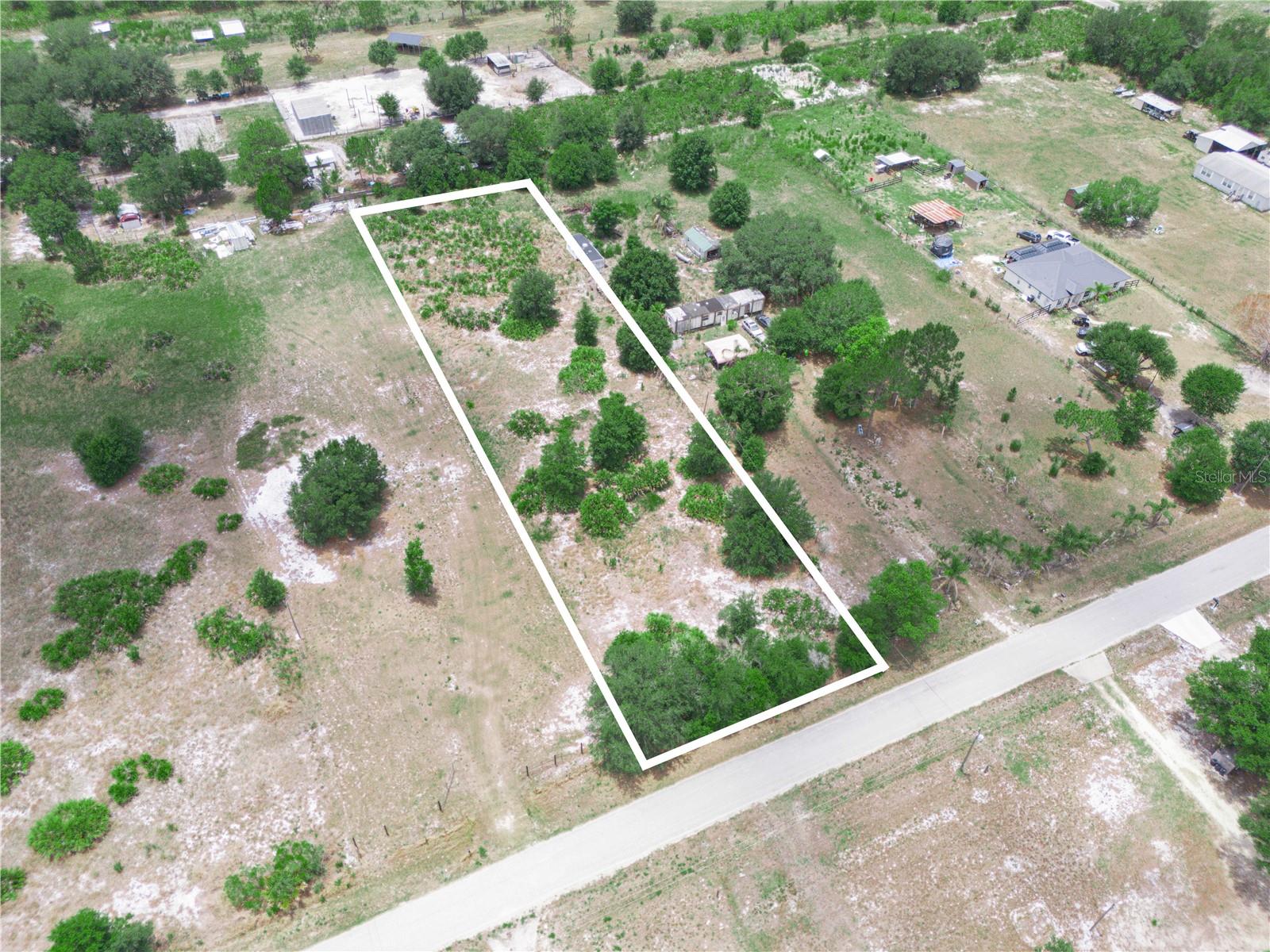 OAKRIDGE ESTATES - Land