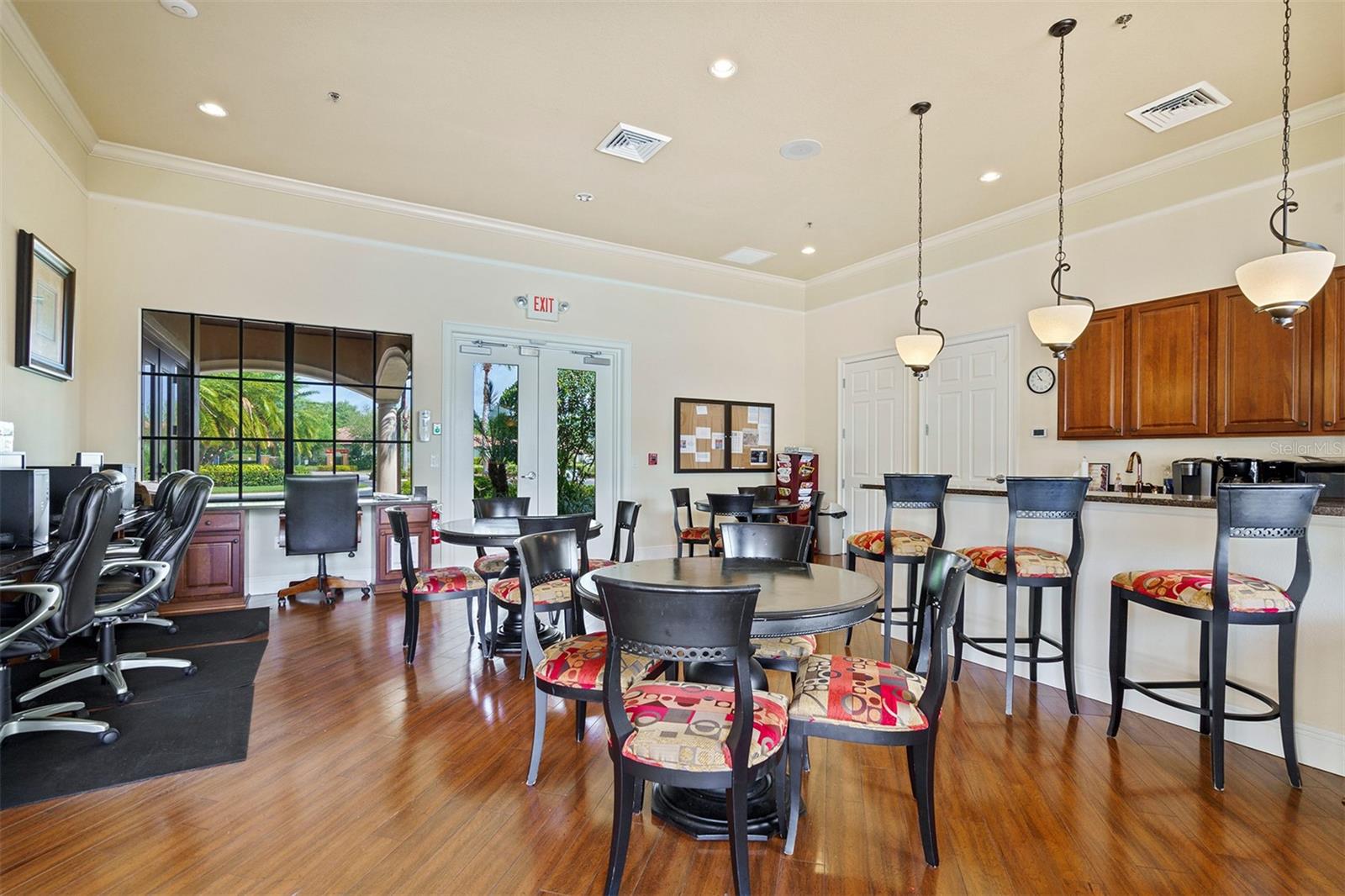 VENETIAN FALLS PH 2 - Residential