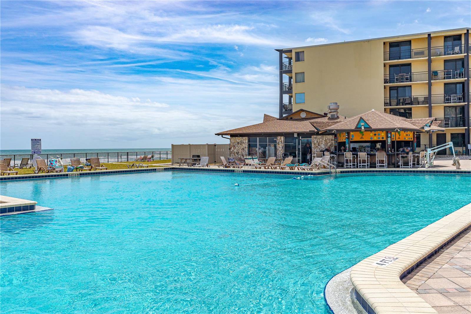 THE HAWAIIAN INN BEACH RESORT - Residential