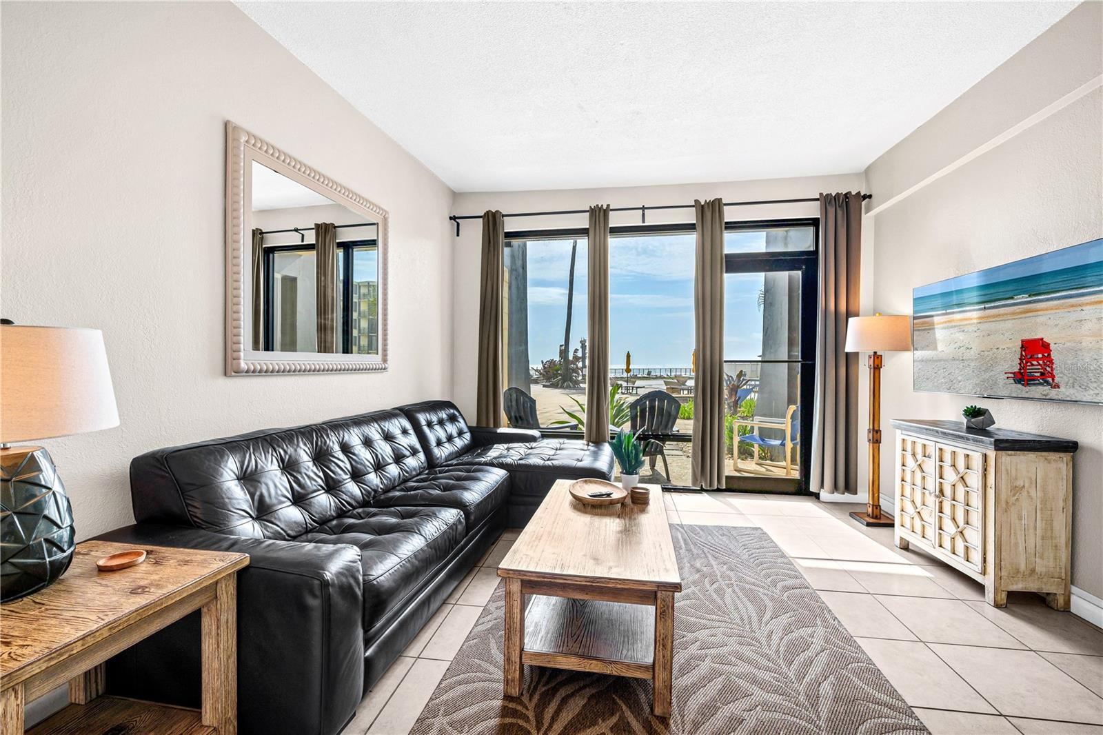 THE HAWAIIAN INN BEACH RESORT - Residential