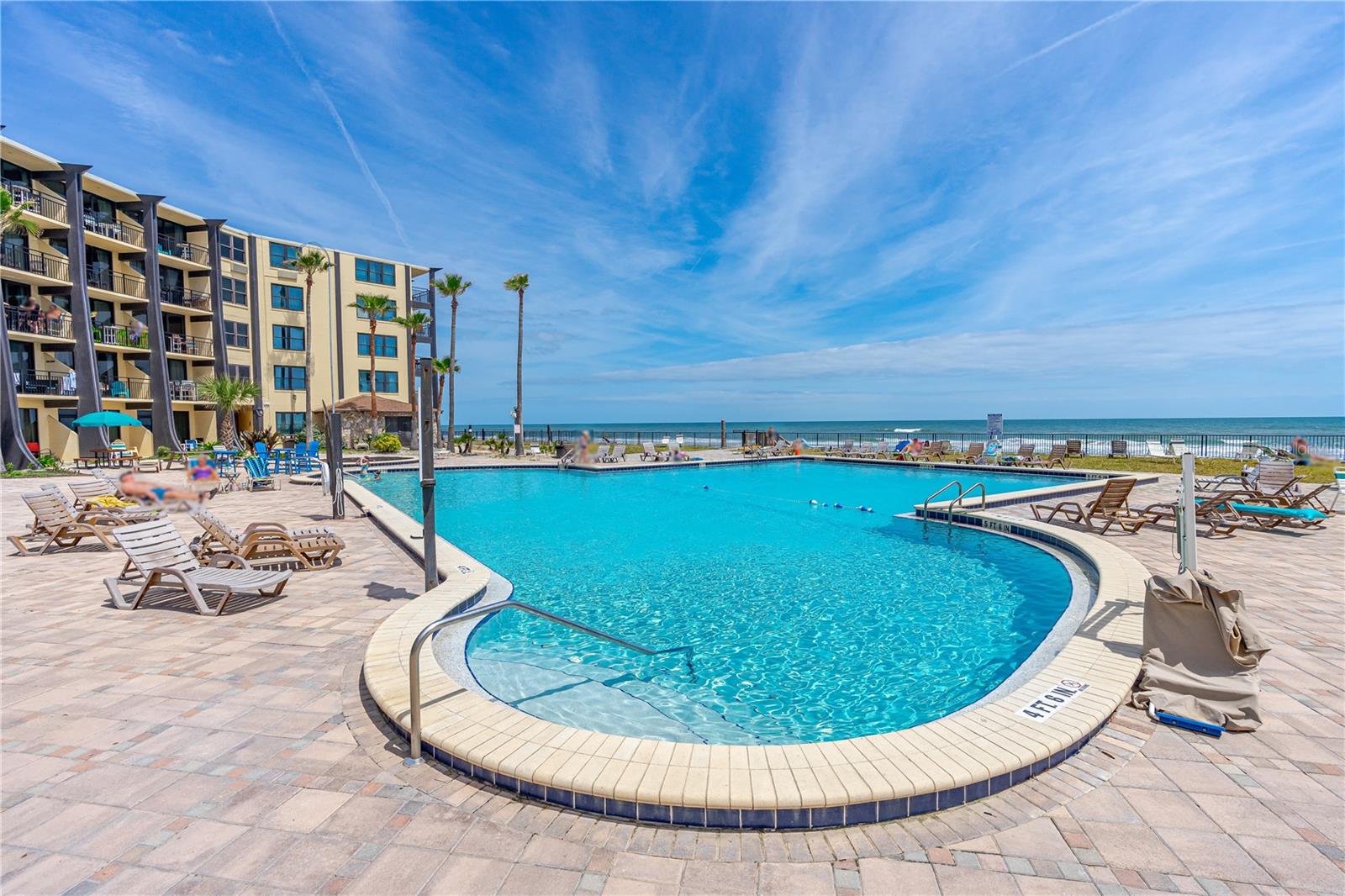 THE HAWAIIAN INN BEACH RESORT - Residential