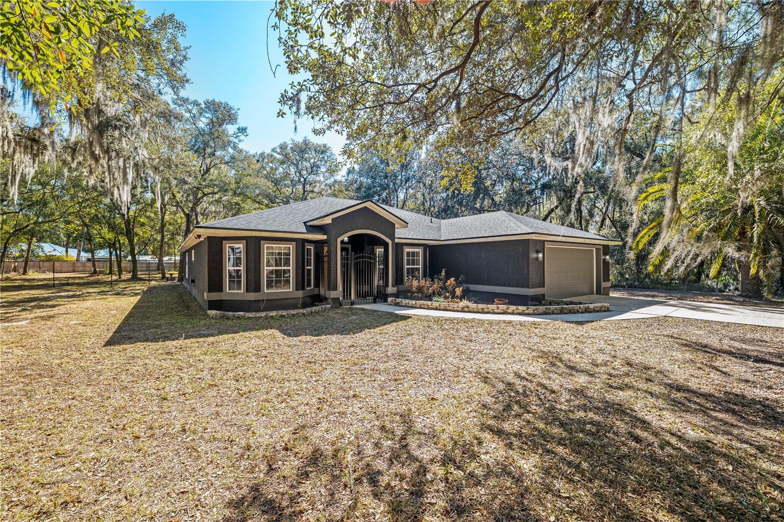VAILL POINT TERRACE - Residential