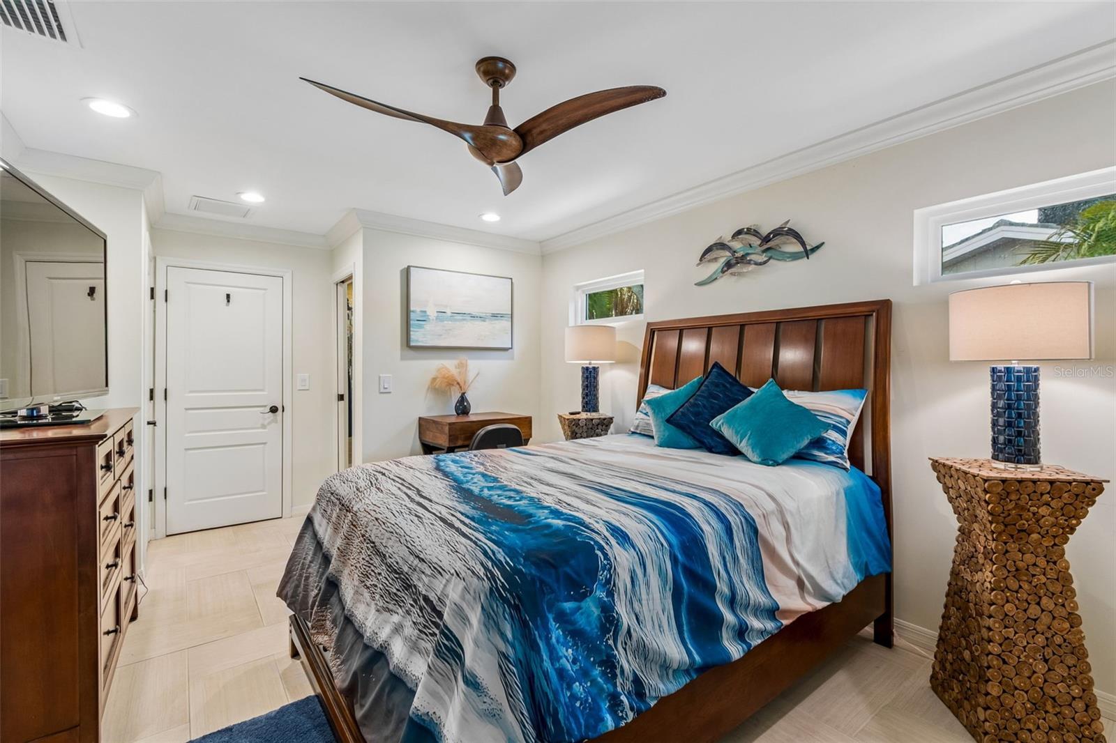 DEL ORO SHORES 1ST ADD - Residential