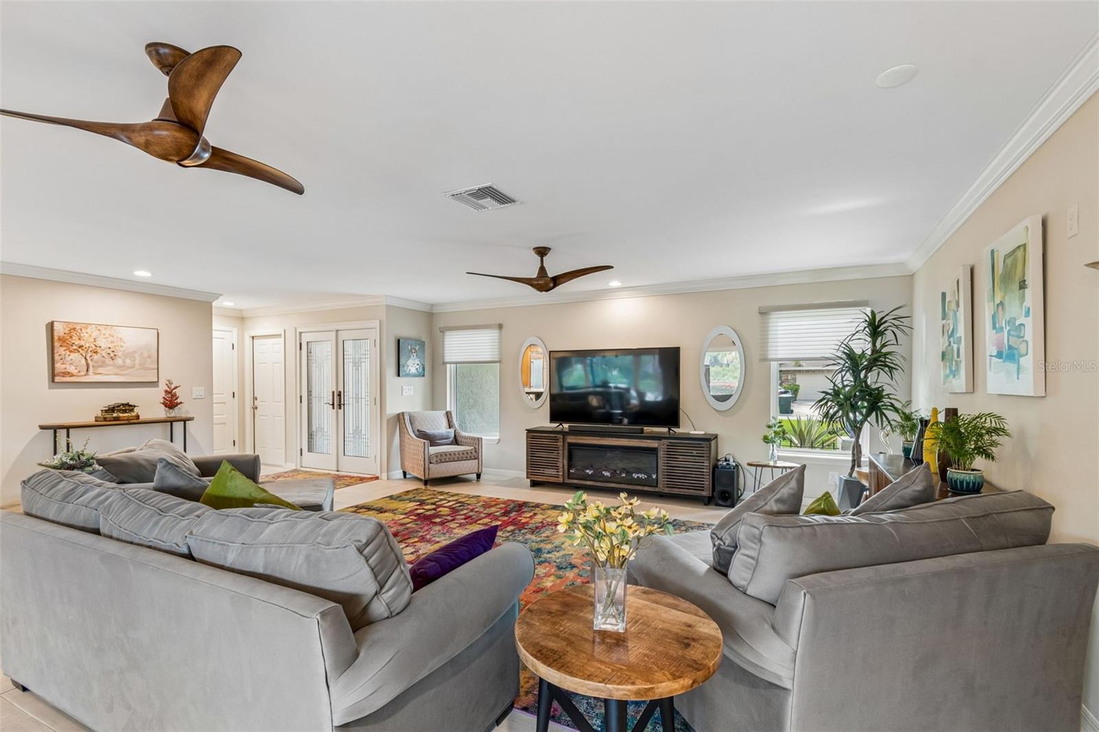 DEL ORO SHORES 1ST ADD - Residential