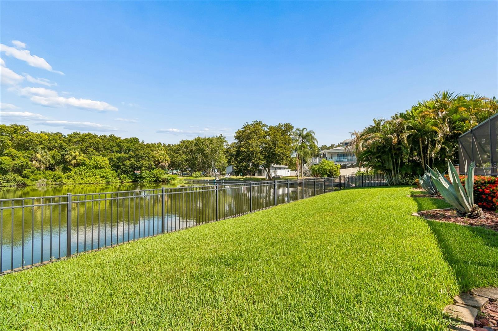 DEL ORO SHORES 1ST ADD - Residential