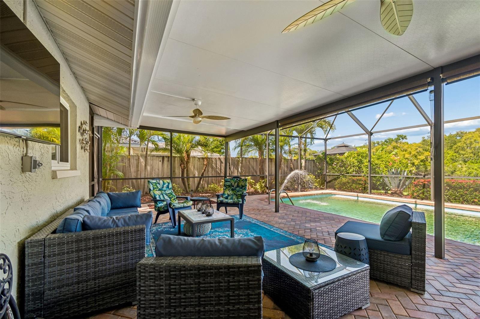 DEL ORO SHORES 1ST ADD - Residential
